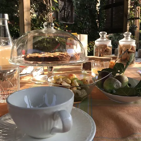 Bed & Breakfast Mamota 3*