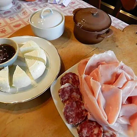 Frühstückspension Mamota 3*